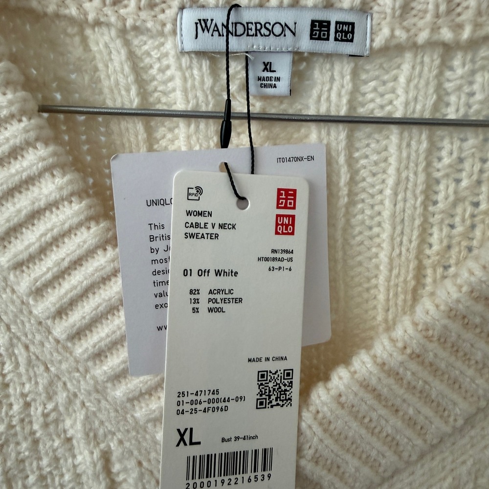 JJW Anderson x Uniqlo sz Mens (L) Womens (XL) Unisex Sweater Tennis Prep Preppy - Picture 4 of 6